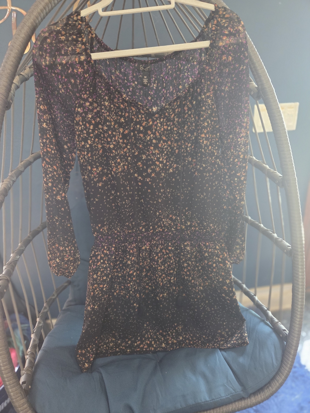 Jessica Simpson Black Long-Sleeve Floral Peplum Tunic
